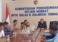 Bupati Buton Utara, Afirudin Mathara, Usulkan Program Keselamatan Jalan ke BPTD Kelas II Sultra, Selasa (14/10/2025). (Foto: Istimewa)