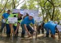 Aksi Hijau Astra Financial Menanam Masa Depan Kehidupan Pesisir. (Foto: Istimewa)