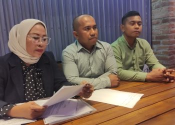 Kuasa Hukum oknum Brimob di Kendari A, Dodi SH, tegaskan Video permintaan maaf kliennya yang viral untuk institusi, dan pastikan proses hukum tetap berjalan, Rabu (22/4/2026).