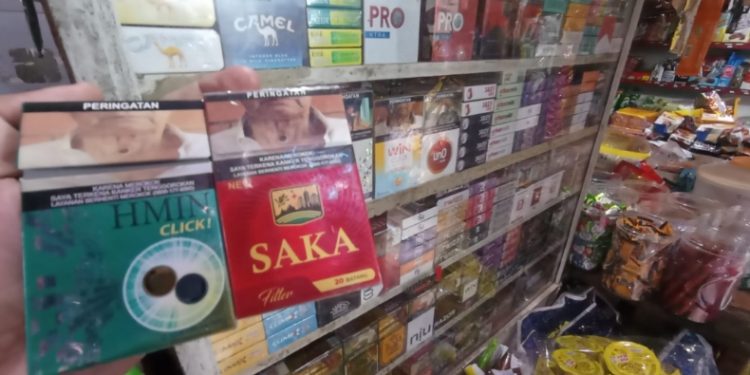 Rokok Tanpa Cukai Dijual Bebas di Kendari, Pedagang Mengaku Dipasok dari Grosir, Senin (18/5/2026).