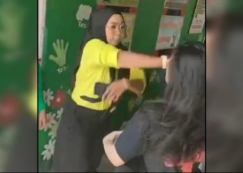 Viral Guru TK di Kendari Tampar Orang Tua Murid, Korban Tempuh Jalur Hukum. (Foto: Istimewa/tangkapan layar)