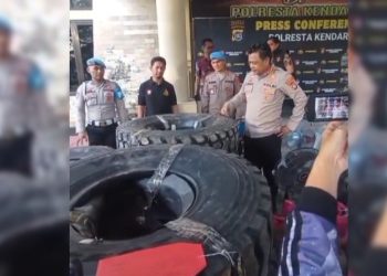 Polresta Kendari Ungkap Pencurian Ban Truk di Gudang Distributor PT Cemerlang Mandiri Abadi, Jumat (12/6/2026). (Foto: Husni Mubarak)